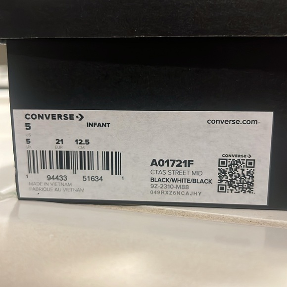 Toddler converse shoes - Picture 7 of 8